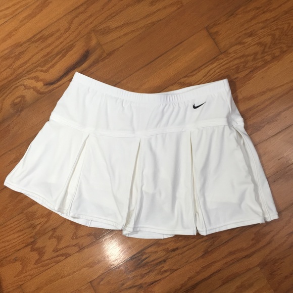 Nike Dresses & Skirts - Nike White Fit Dry Tennis Skirt Size Large (12-14)